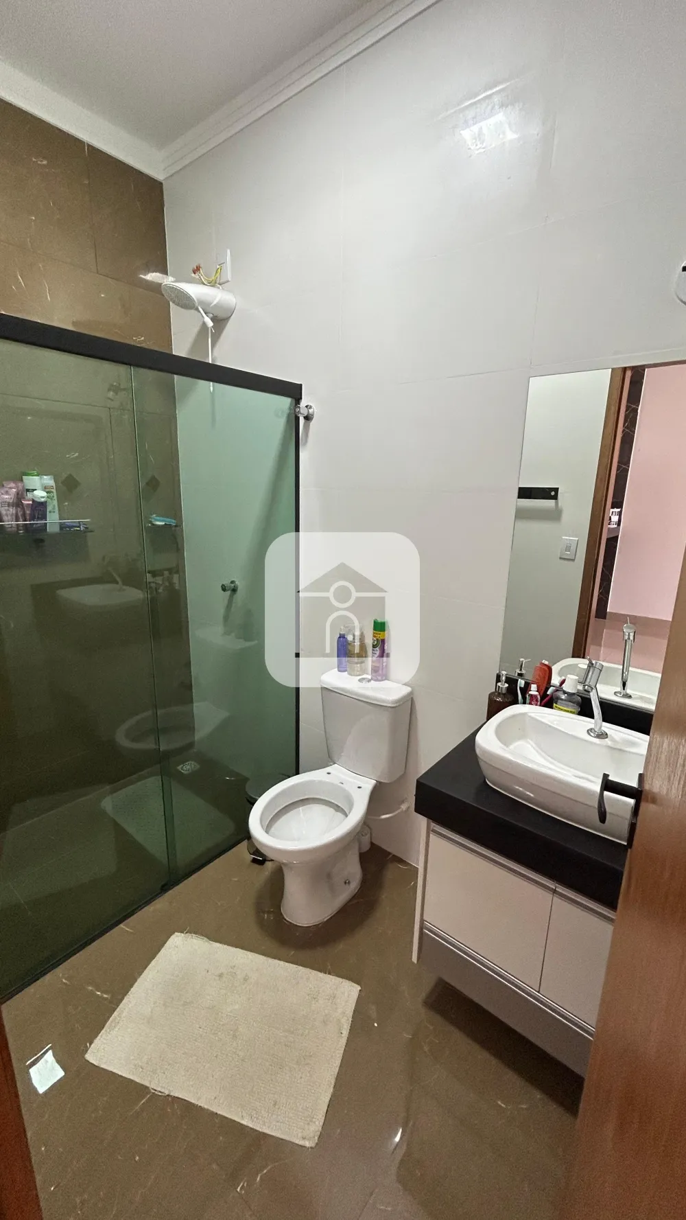 Alugar Casa / Padr&atilde;o em Uberl&acirc;ndia R$ 1.500,00 - Foto 9