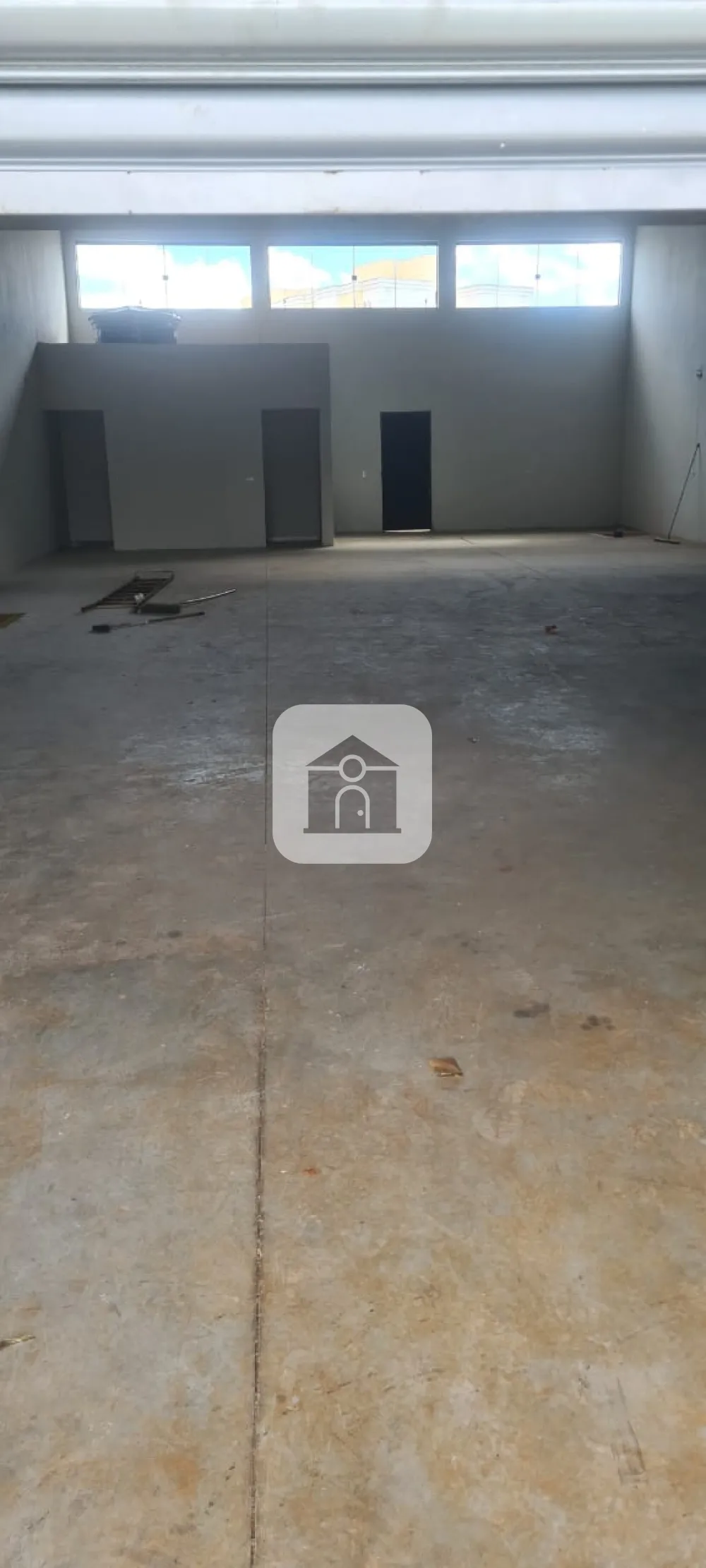Alugar Comercial / Galp&atilde;o em Uberl&acirc;ndia R$ 11.000,00 - Foto 2