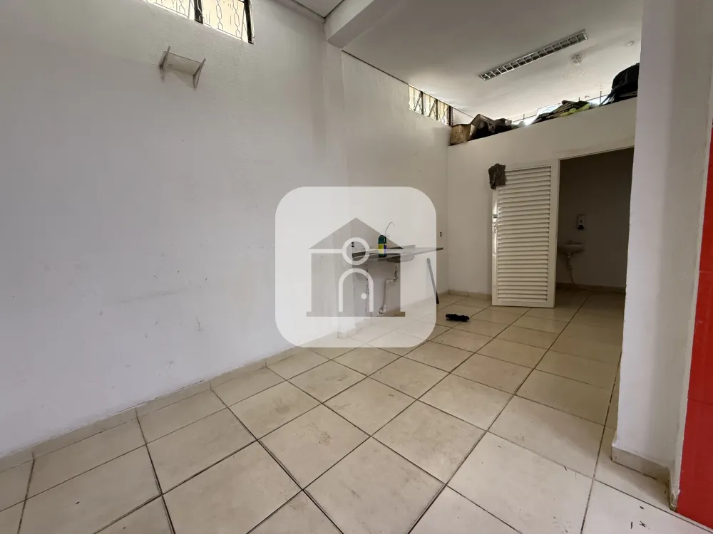 Alugar Comercial / C&ocirc;modo em Uberl&acirc;ndia R$ 4.000,00 - Foto 8