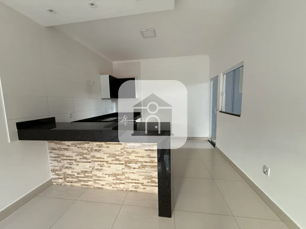 Alugar Casa / Padr&atilde;o em Uberl&acirc;ndia R$ 1.800,00 - Foto 3