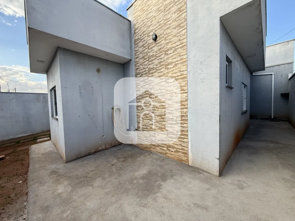 Alugar Casa / Padr&atilde;o em Uberl&acirc;ndia R$ 1.800,00 - Foto 13