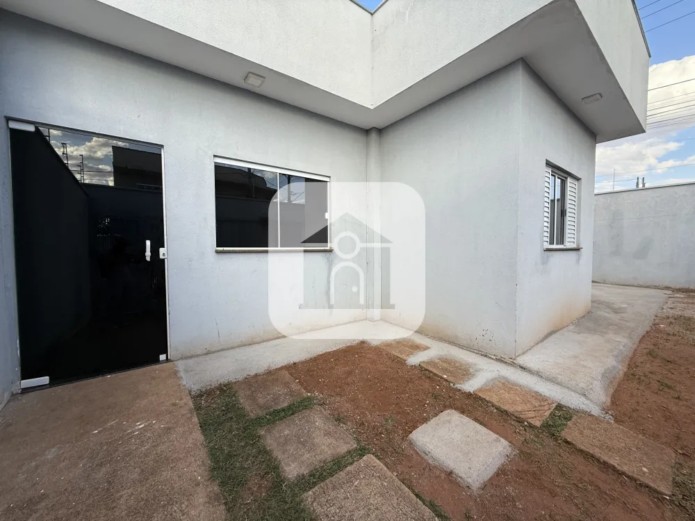 Alugar Casa / Padr&atilde;o em Uberl&acirc;ndia R$ 1.800,00 - Foto 14