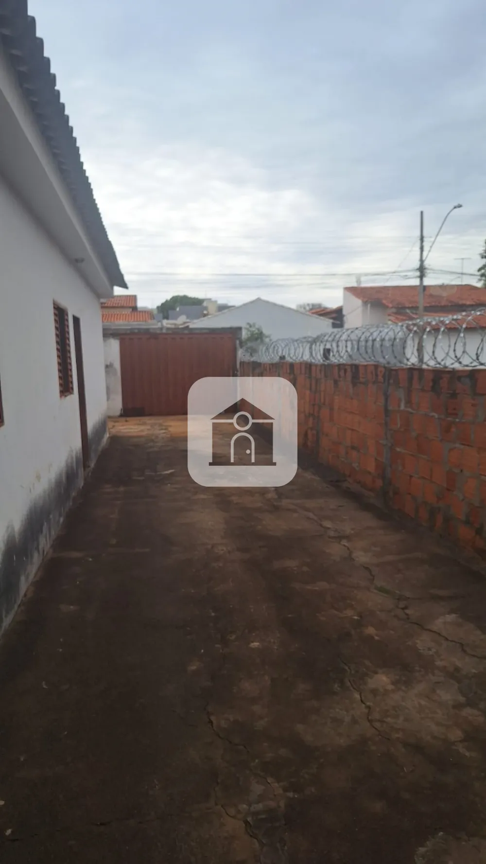 Comprar Casa / Padr&atilde;o em Uberl&acirc;ndia R$ 500.000,00 - Foto 4