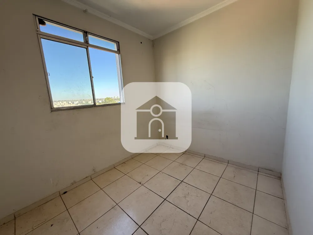 Alugar Apartamento / Padr&atilde;o em Uberl&acirc;ndia R$ 1.000,00 - Foto 2