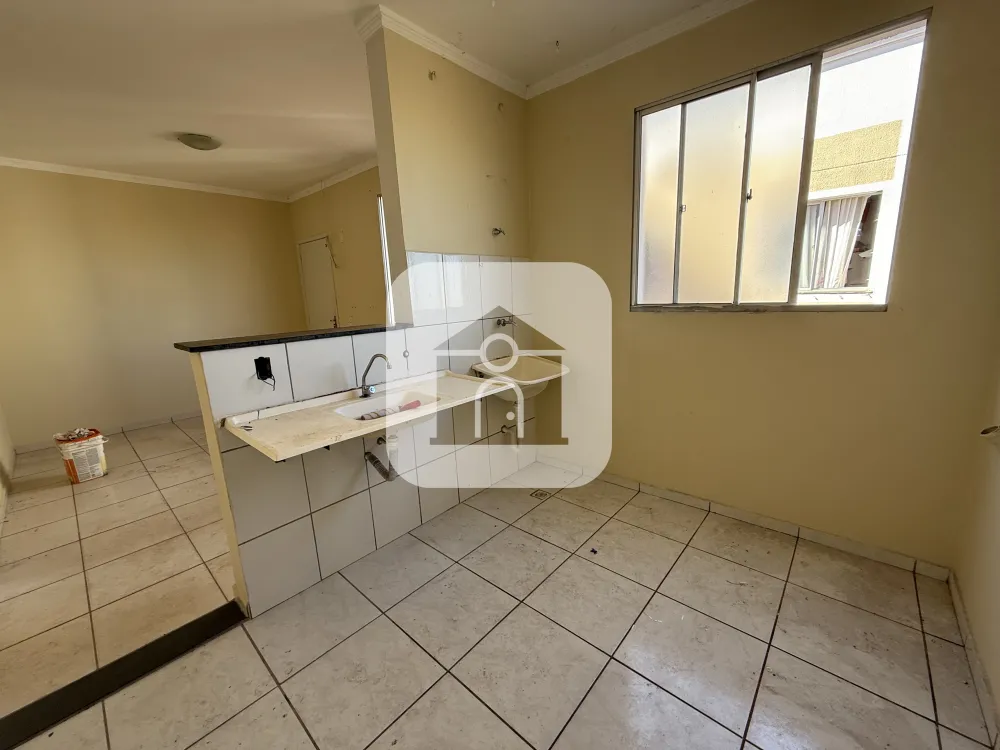 Alugar Apartamento / Padr&atilde;o em Uberl&acirc;ndia R$ 1.000,00 - Foto 9