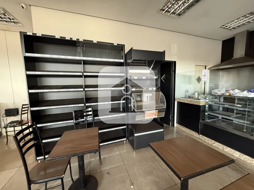 Alugar Comercial / Loja em Uberl&acirc;ndia R$ 10.000,00 - Foto 7