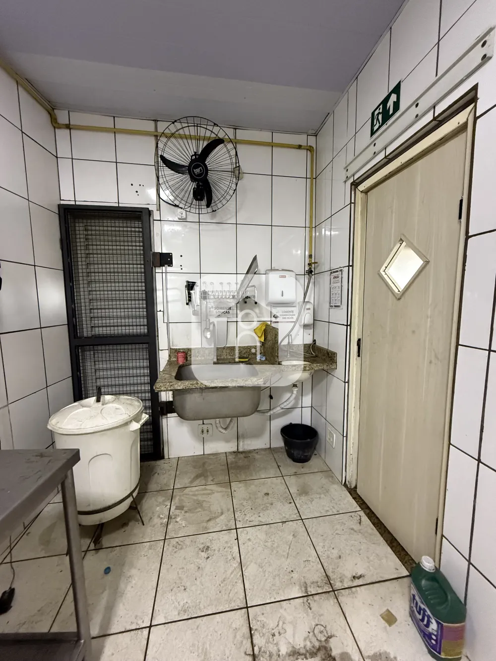 Alugar Comercial / Loja em Uberl&acirc;ndia R$ 10.000,00 - Foto 13