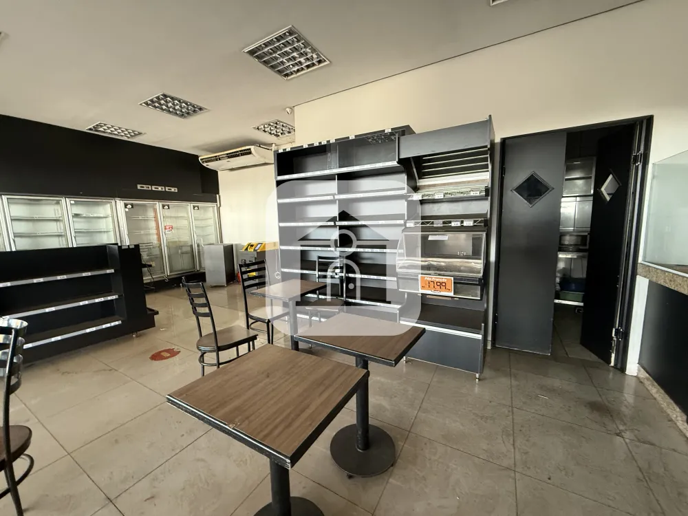 Alugar Comercial / Loja em Uberl&acirc;ndia R$ 10.000,00 - Foto 18