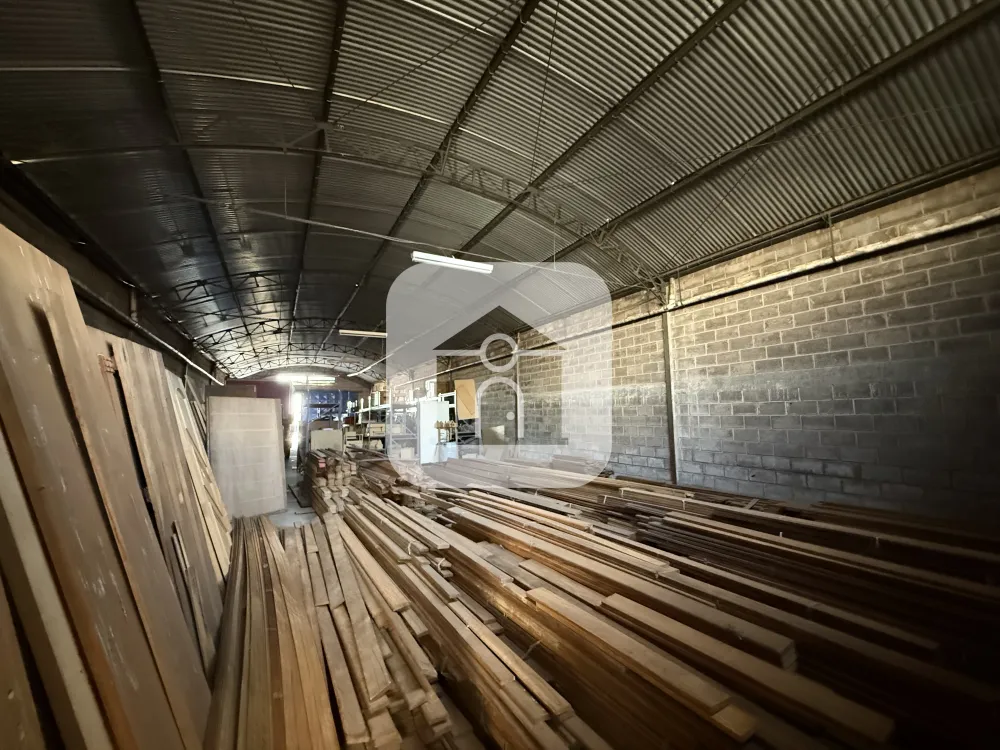 Alugar Comercial / Barrac&atilde;o em Uberl&acirc;ndia R$ 15.000,00 - Foto 9