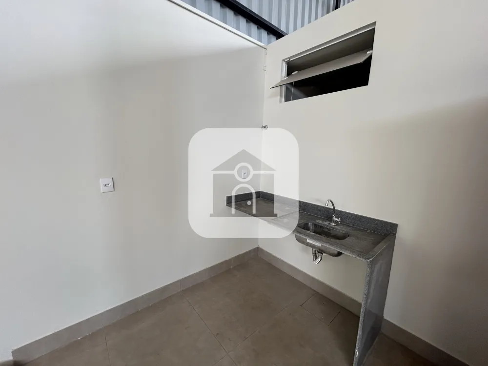 Alugar Comercial / Barrac&atilde;o em Uberl&acirc;ndia R$ 10.000,00 - Foto 4