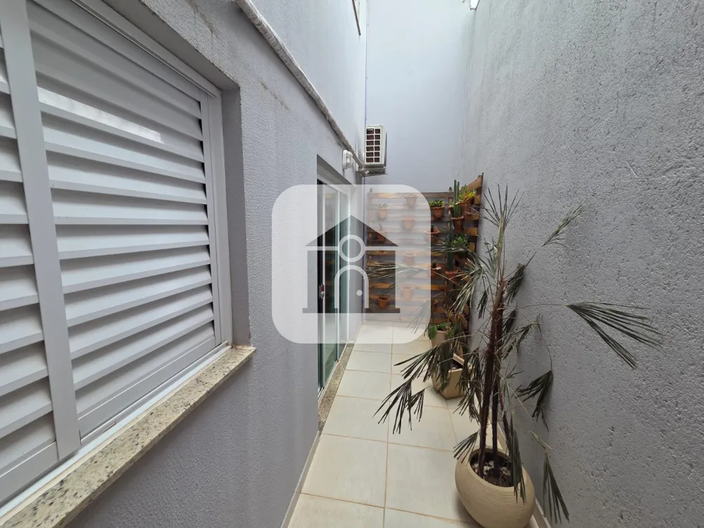 Comprar Apartamento / Padr&atilde;o em Uberl&acirc;ndia R$ 330.000,00 - Foto 19