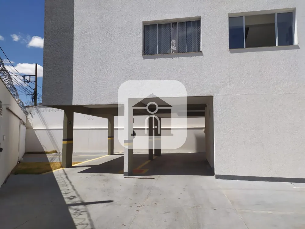 Alugar Apartamento / Padr&atilde;o em Uberl&acirc;ndia R$ 1.600,00 - Foto 2