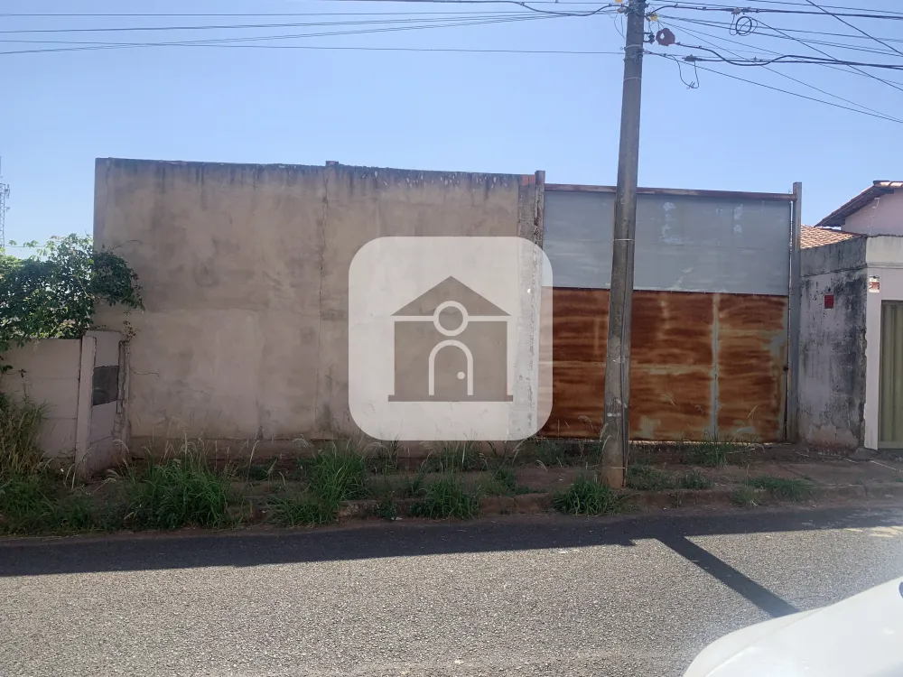 Comprar Terreno / Padr&atilde;o em Uberl&acirc;ndia R$ 690.000,00 - Foto 3