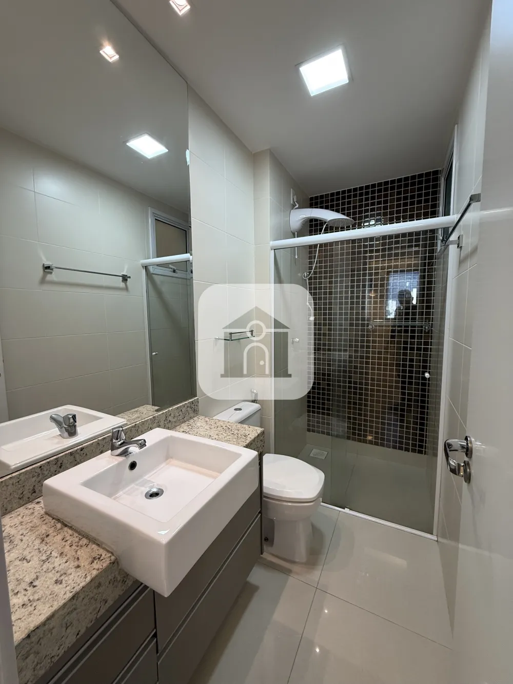 Alugar Apartamento / Padr&atilde;o em Uberl&acirc;ndia R$ 3.600,00 - Foto 12