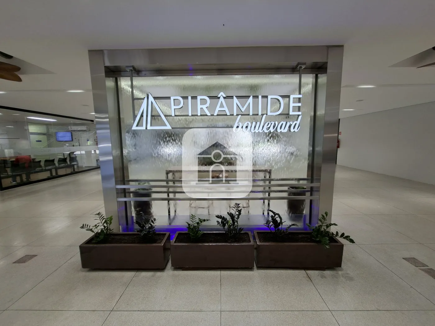 Alugar Comercial / Loja Condom&iacute;nio em Uberl&acirc;ndia R$ 3.892,00 - Foto 4