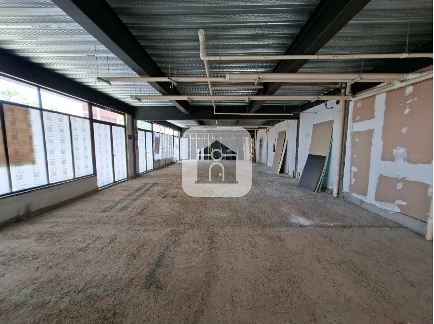 Alugar Comercial / Loja Condom&iacute;nio em Uberl&acirc;ndia R$ 3.998,00 - Foto 10