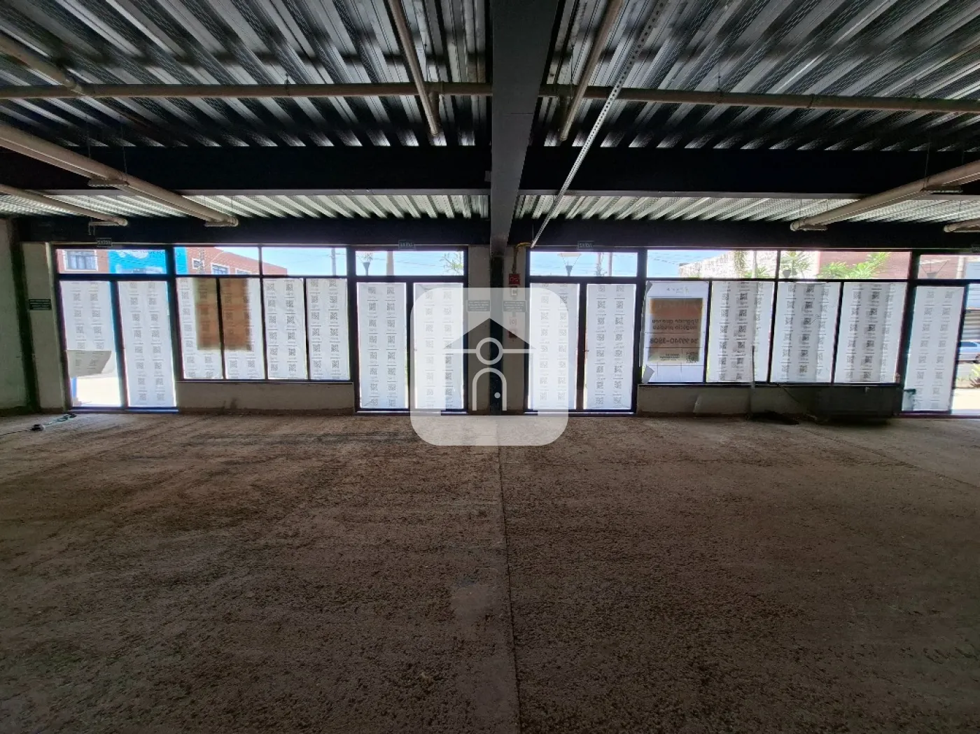 Alugar Comercial / Loja Condom&iacute;nio em Uberl&acirc;ndia R$ 3.998,00 - Foto 11