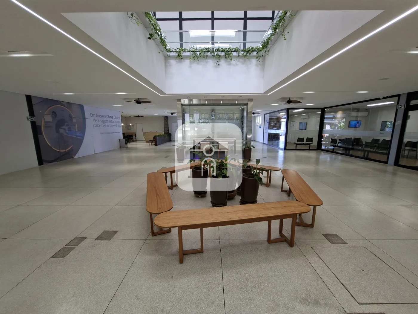 Alugar Comercial / Loja Condom&iacute;nio em Uberl&acirc;ndia R$ 4.091,00 - Foto 5