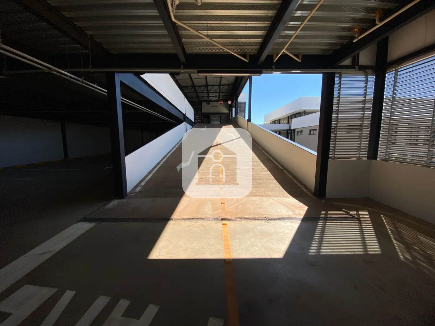 Alugar Comercial / Loja Condom&iacute;nio em Uberl&acirc;ndia R$ 4.091,00 - Foto 19