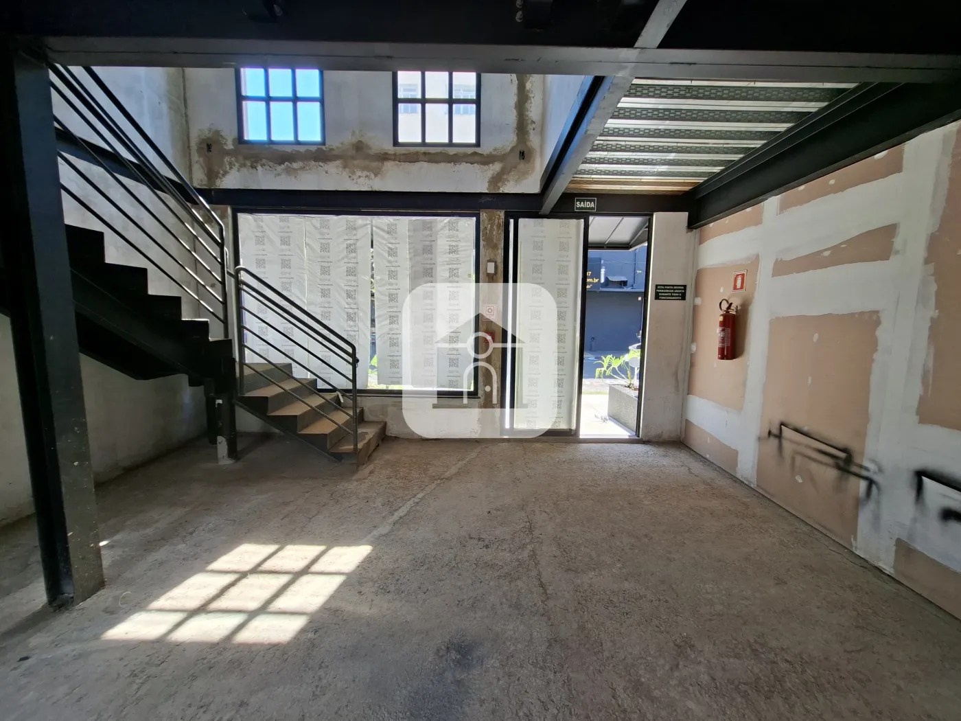 Alugar Comercial / Loja Condom&iacute;nio em Uberl&acirc;ndia R$ 3.522,60 - Foto 9