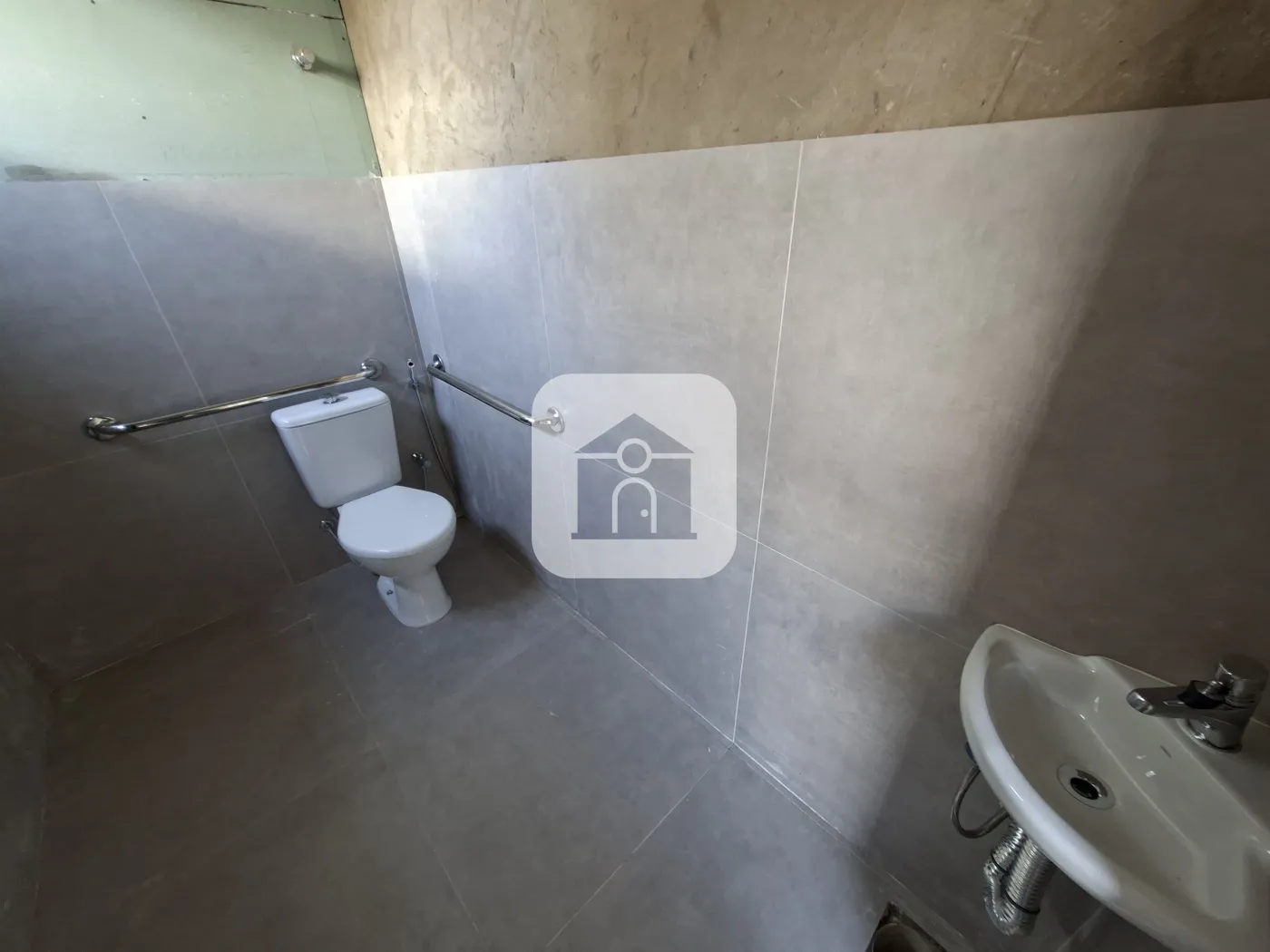 Alugar Comercial / Loja Condom&iacute;nio em Uberl&acirc;ndia R$ 3.940,00 - Foto 15
