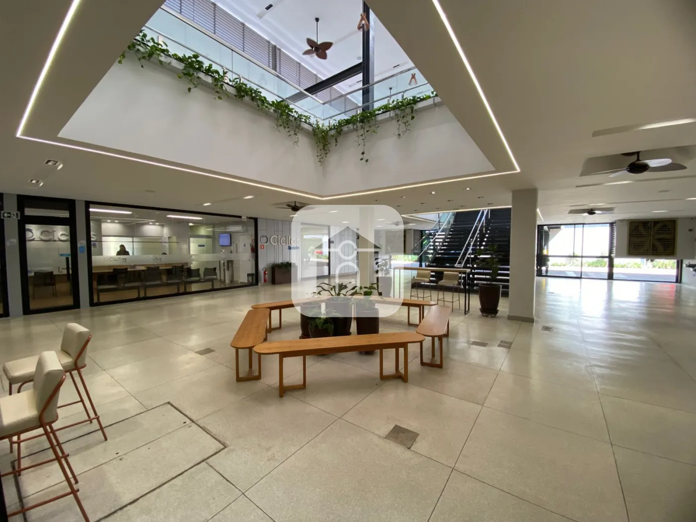 Alugar Comercial / Loja Condom&iacute;nio em Uberl&acirc;ndia R$ 3.538,00 - Foto 6