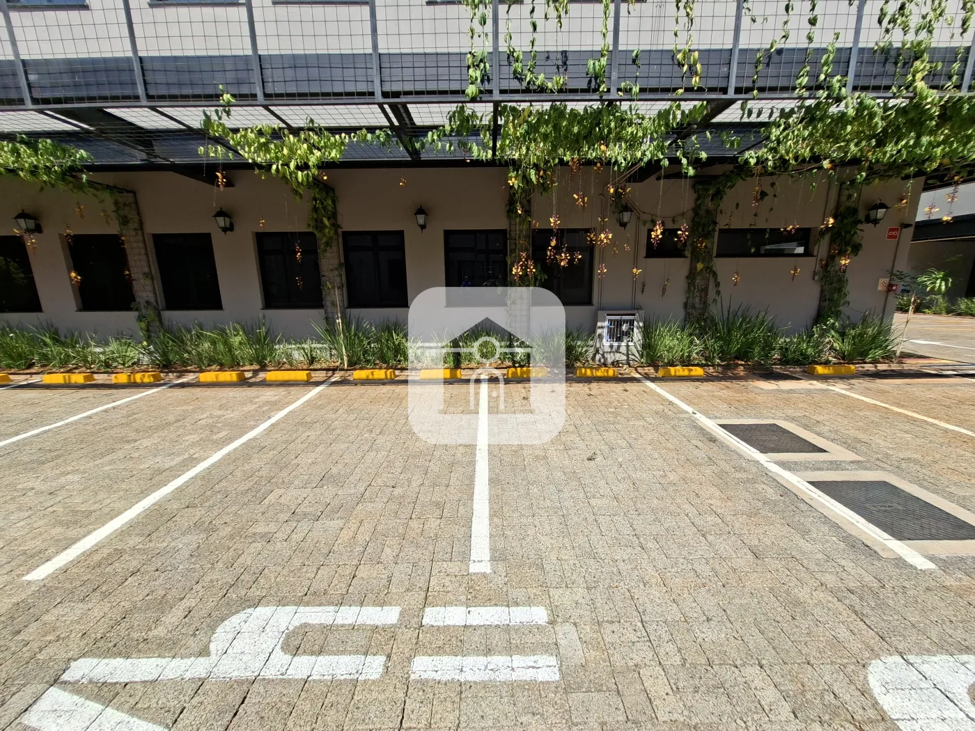 Alugar Comercial / Loja Condom&iacute;nio em Uberl&acirc;ndia R$ 4.372,00 - Foto 22