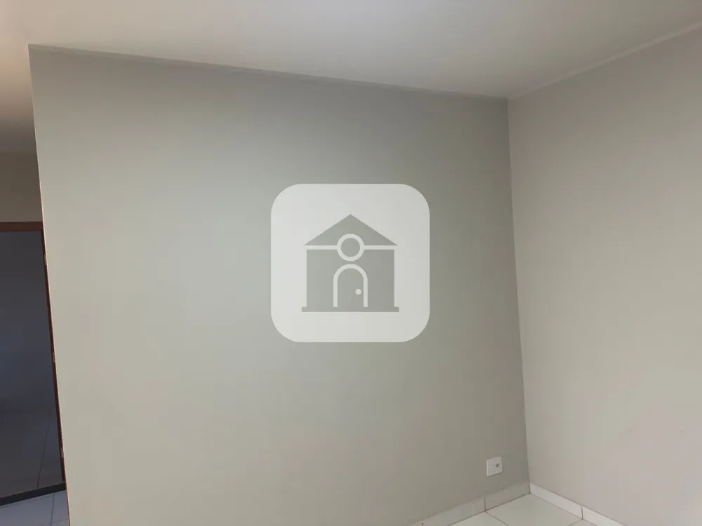 Comprar Apartamento / Padr&atilde;o em Uberl&acirc;ndia R$ 180.000,00 - Foto 7