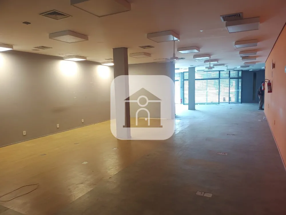 Alugar Comercial / Loja em Uberl&acirc;ndia R$ 22.000,00 - Foto 7