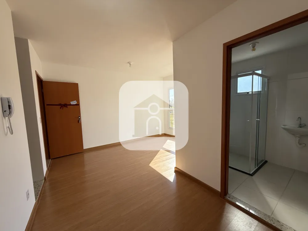 Alugar Apartamento / Padr&atilde;o em Uberl&acirc;ndia R$ 1.100,00 - Foto 1