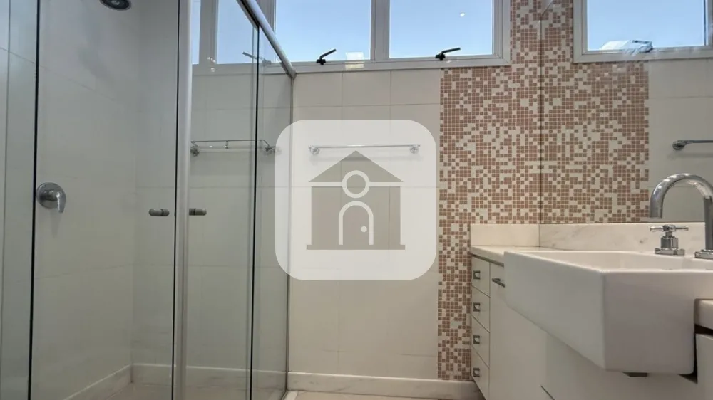 Alugar Casa / Condom&iacute;nio ou Loteamento Fechado em Uberl&acirc;ndia R$ 12.000,00 - Foto 15