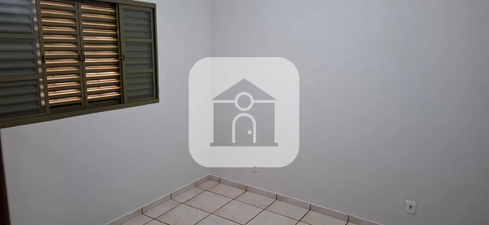 Alugar Casa / Padr&atilde;o em Uberl&acirc;ndia R$ 5.000,00 - Foto 4