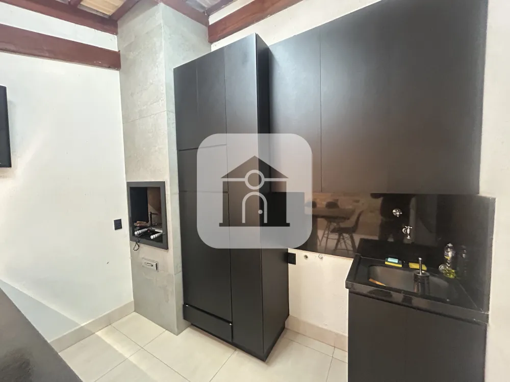 Alugar Casa / Sobrado em Uberl&acirc;ndia R$ 2.800,00 - Foto 2