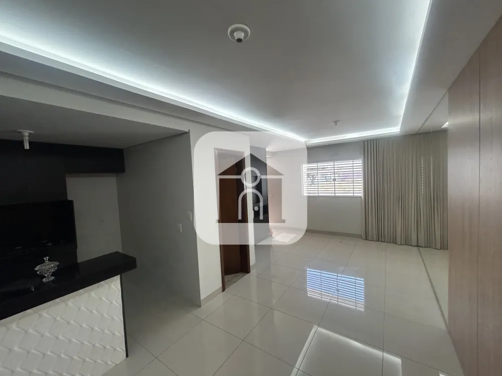 Alugar Casa / Sobrado em Uberl&acirc;ndia R$ 2.800,00 - Foto 3