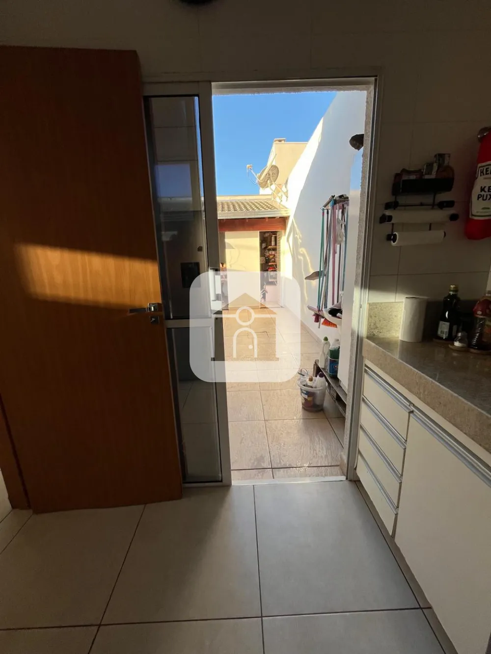 Comprar Casa / Condom&iacute;nio ou Loteamento Fechado em Uberl&acirc;ndia R$ 400.000,00 - Foto 9