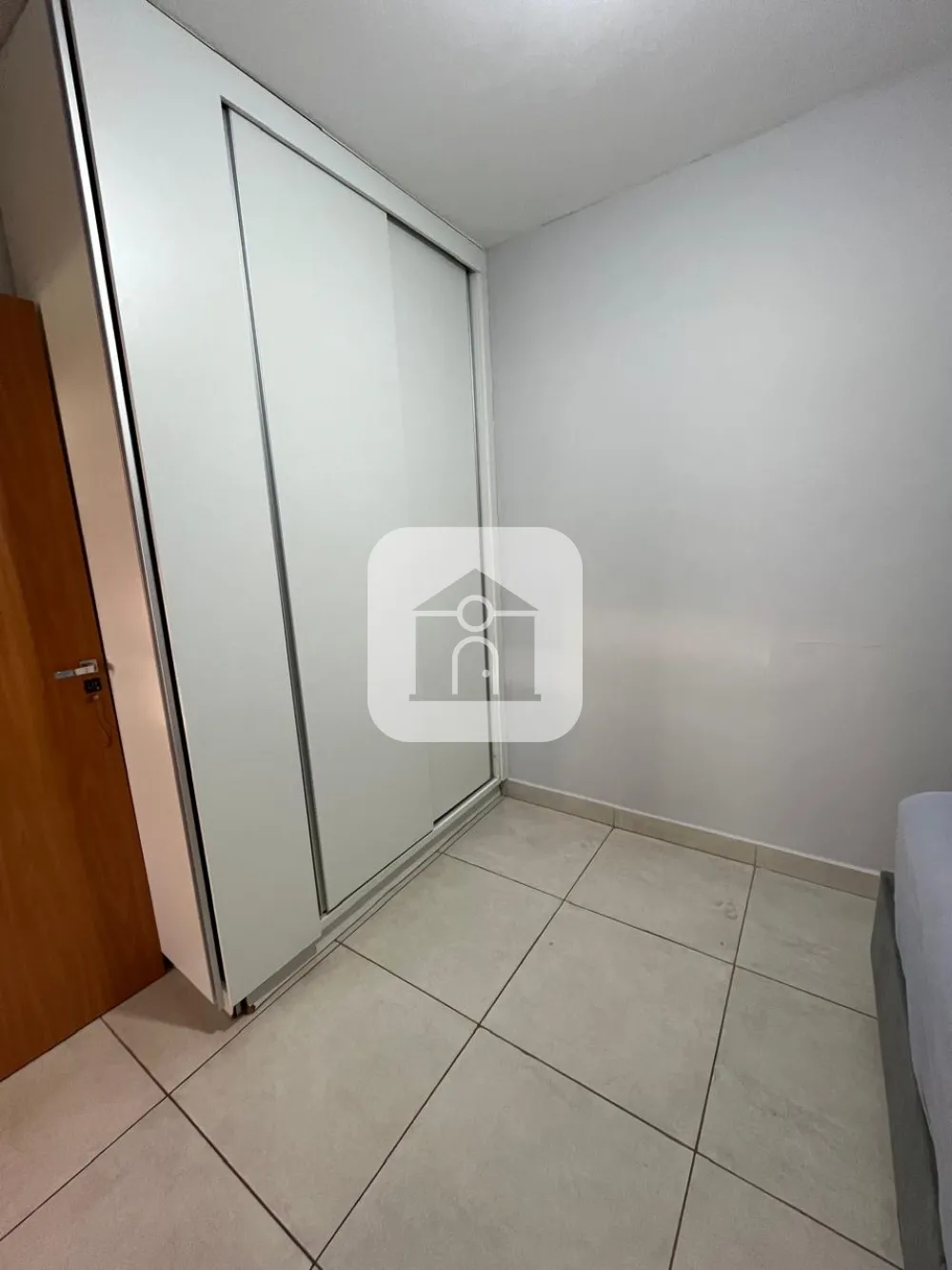 Comprar Casa / Condom&iacute;nio ou Loteamento Fechado em Uberl&acirc;ndia R$ 400.000,00 - Foto 4