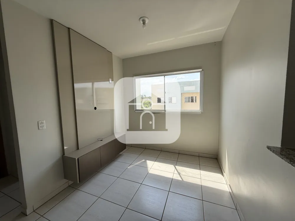 Alugar Apartamento / Padr&atilde;o em Uberl&acirc;ndia R$ 1.400,00 - Foto 1