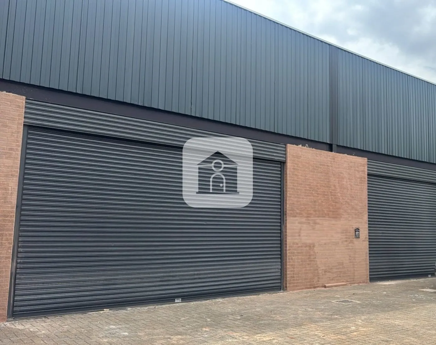 Alugar Comercial / Loja em Uberl&acirc;ndia R$ 7.000,00 - Foto 1