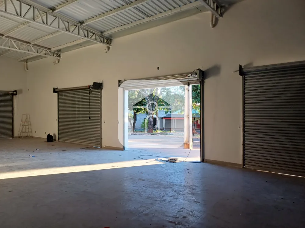 Alugar Comercial / Loja em Uberl&acirc;ndia R$ 2.000,00 - Foto 5