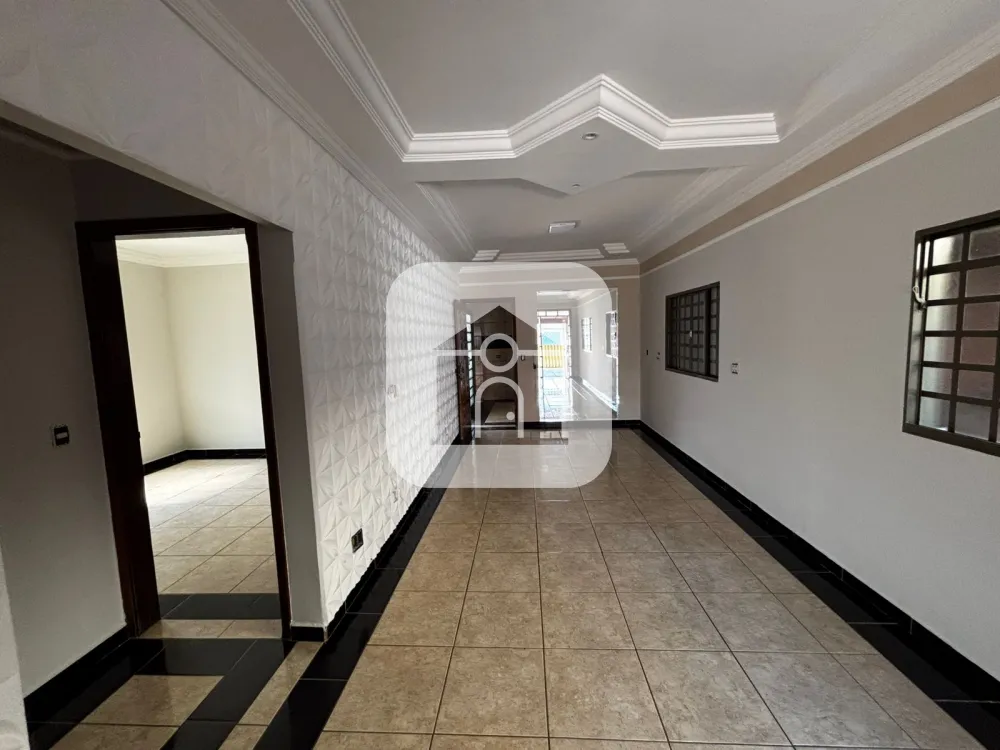 Alugar Casa / Padr&atilde;o em Uberl&acirc;ndia R$ 3.700,00 - Foto 6