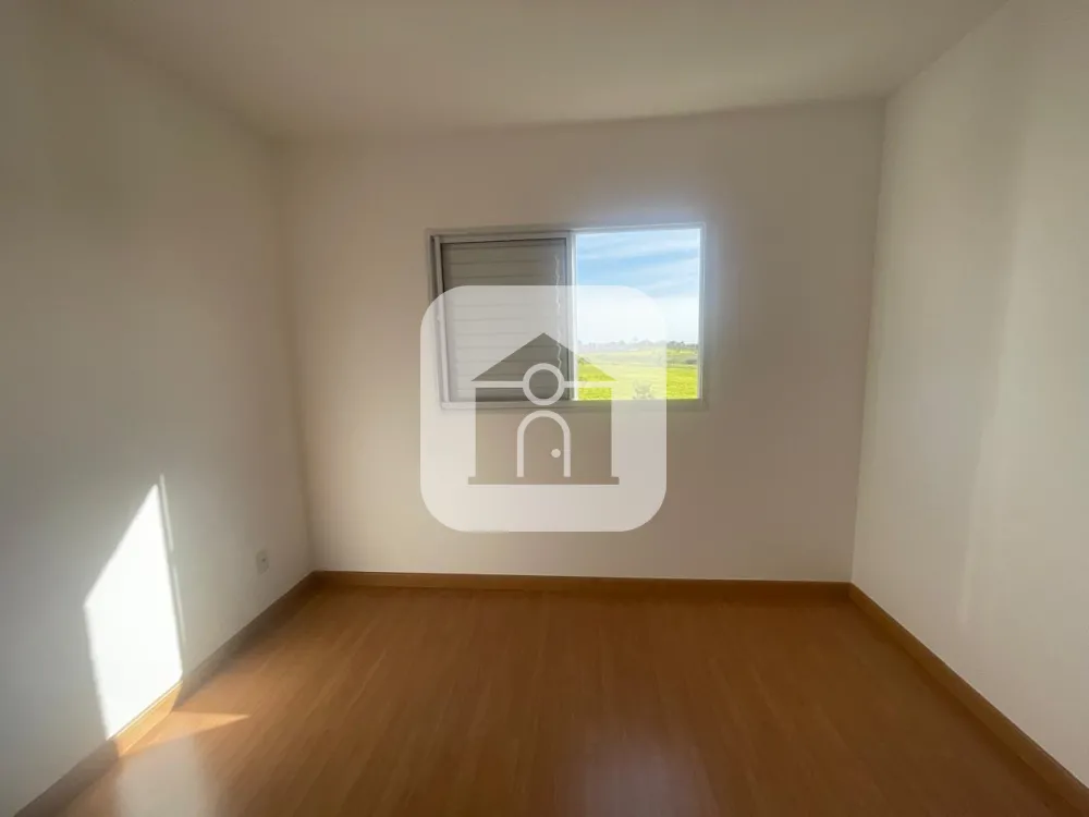 Comprar Apartamento / Padr&atilde;o em Uberl&acirc;ndia R$ 150.000,00 - Foto 8