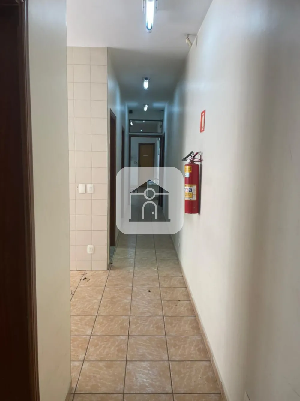 Alugar Comercial / Galp&atilde;o em Uberl&acirc;ndia R$ 20.000,00 - Foto 6