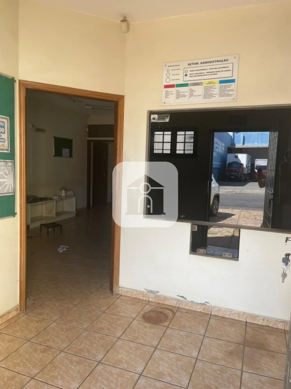 Alugar Comercial / Galp&atilde;o em Uberl&acirc;ndia R$ 20.000,00 - Foto 14