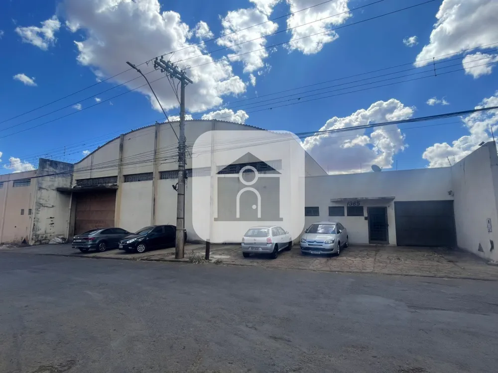 Alugar Comercial / Galp&atilde;o em Uberl&acirc;ndia R$ 20.000,00 - Foto 1