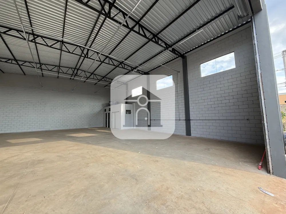 Alugar Comercial / Galp&atilde;o em Uberl&acirc;ndia R$ 5.500,00 - Foto 3