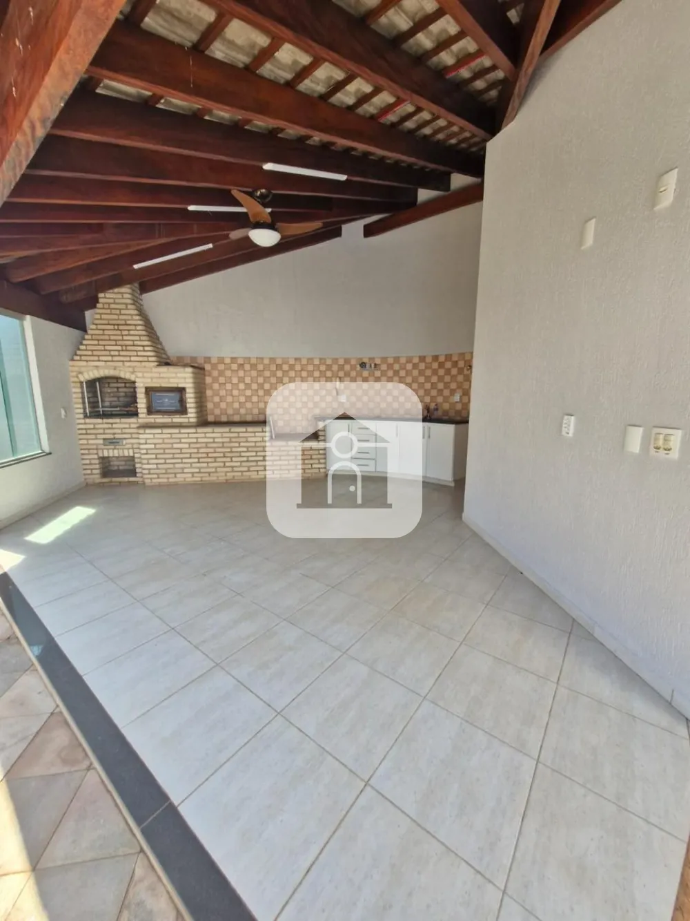 Alugar Casa / Padr&atilde;o em Uberl&acirc;ndia R$ 7.000,00 - Foto 18