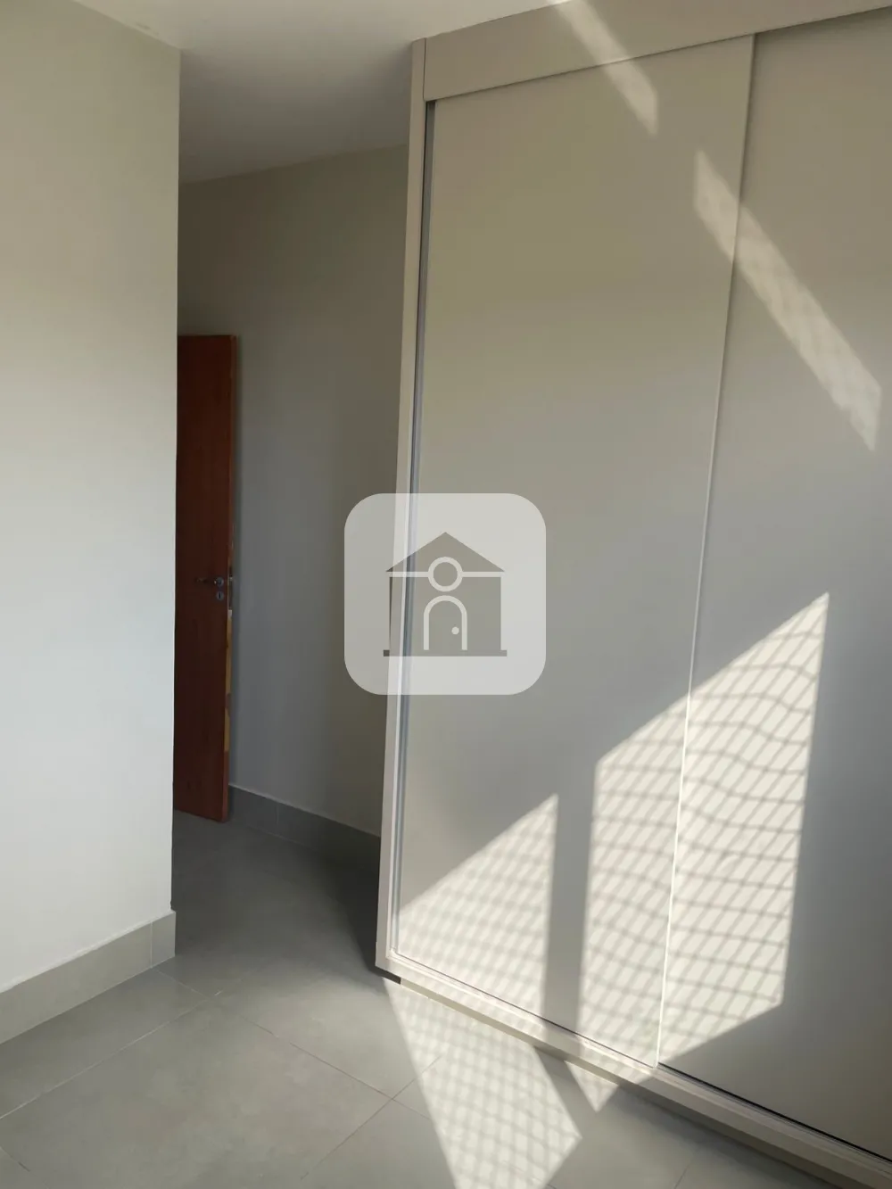 Comprar Apartamento / Padr&atilde;o em Uberl&acirc;ndia R$ 215.000,00 - Foto 5