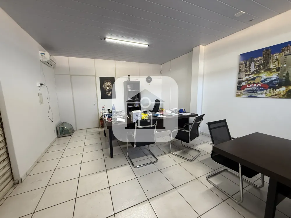 Alugar Comercial / Loja Condom&iacute;nio em Uberl&acirc;ndia R$ 2.200,00 - Foto 2