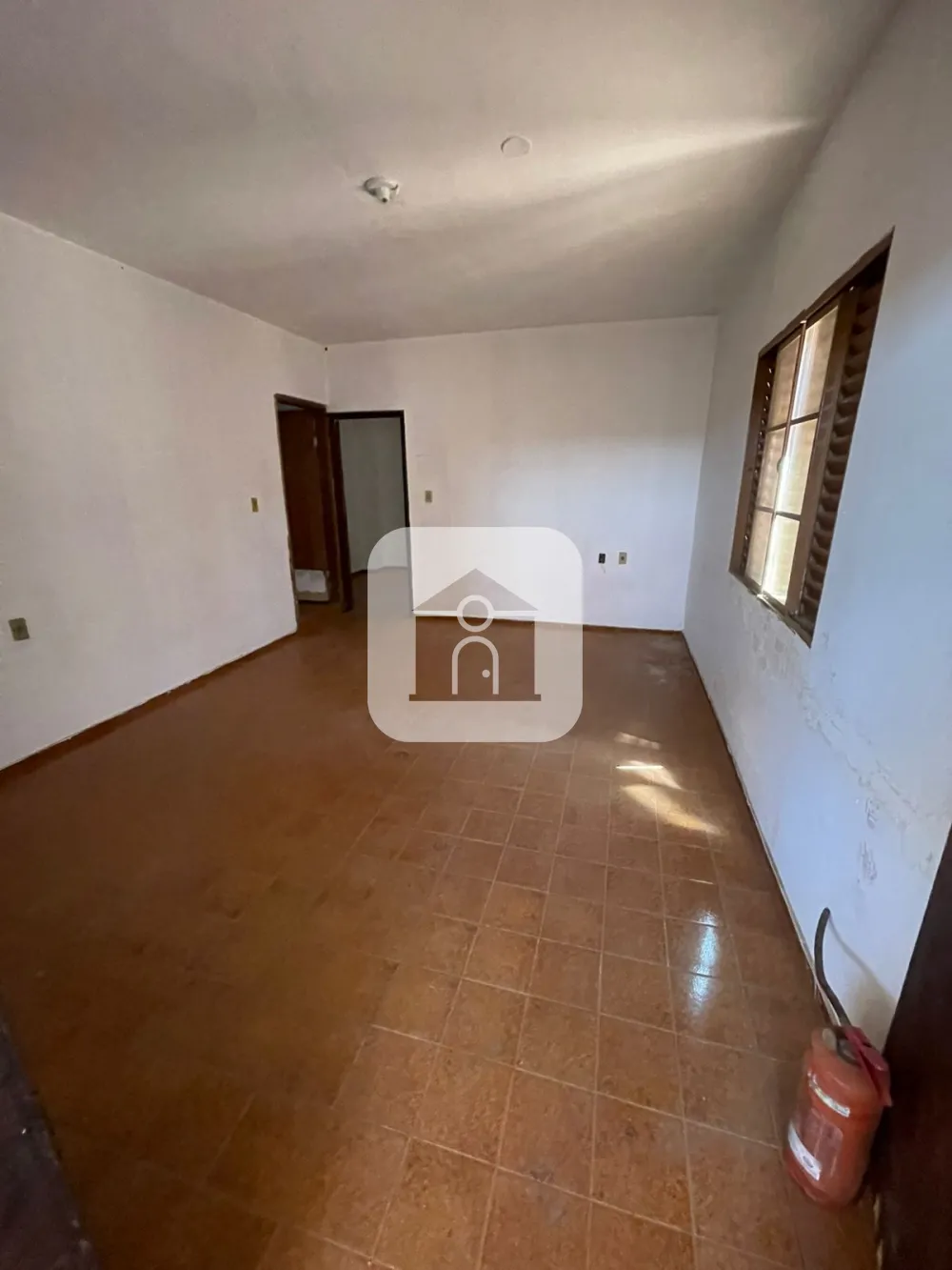 Alugar Comercial / Galp&atilde;o em Uberl&acirc;ndia R$ 25.000,00 - Foto 4