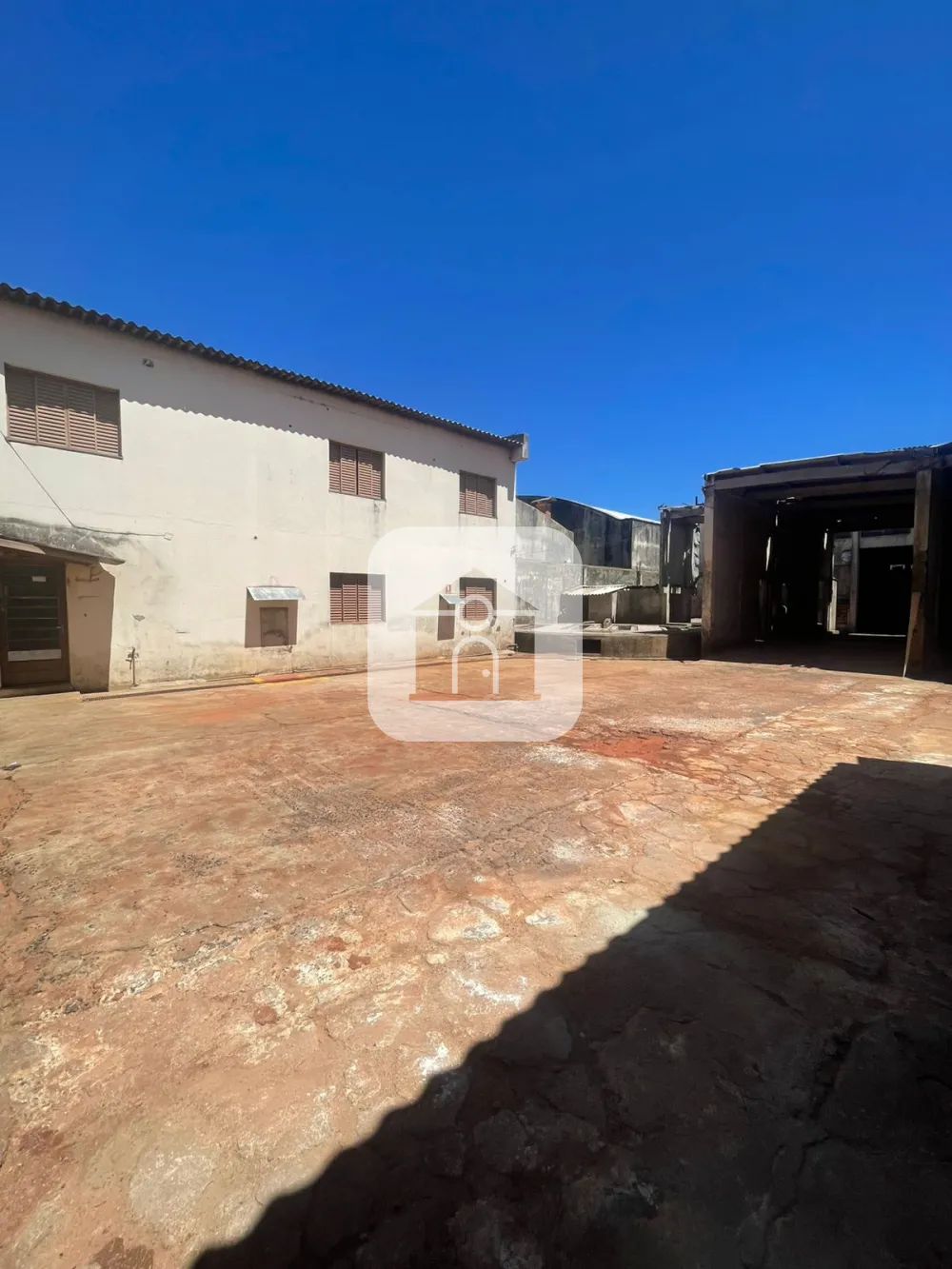 Alugar Comercial / Galp&atilde;o em Uberl&acirc;ndia R$ 25.000,00 - Foto 12